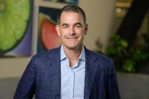 新老板入主！綠軍官方：奇澤姆領(lǐng)導(dǎo)的財(cái)團(tuán)正式收購球隊(duì)多數(shù)股權(quán)