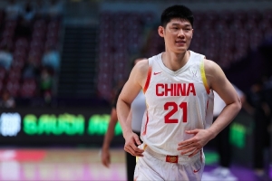 楊毅：將來國家隊不管有誰 胡金秋的定位都是5號位