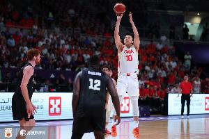 媒體人：王俊杰亞洲杯防守全面&低位進(jìn)攻是亮點(diǎn) 持球水平仍需提高