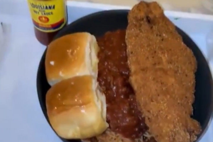 你是真餓了！梅根做飯 克萊：這是我這輩子吃過的最好吃的意面