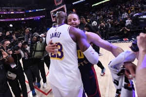 新賽季里程碑觀察：老詹沖擊多項第一 庫里5千三分 杜&登得分攀升