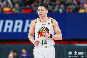 直播吧：姜宇星2+1的C類合同加盟遼寧 換劉雁宇+趙率舟+部分現(xiàn)金