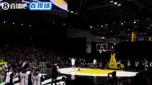 庫里訓(xùn)練營Day3：Logo三分輕松命中 外加腰間環(huán)繞換手拉桿上籃