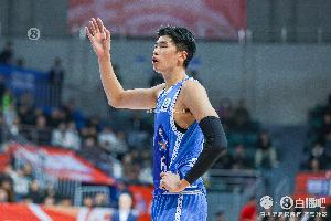 媒體人：鄒陽和福建的合同為兩年 多隊有意他但福建留人態(tài)度堅決