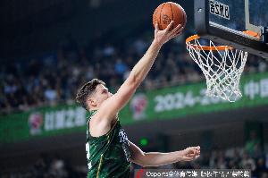 媒體人：CBA引進(jìn)外援受NBA和歐洲影響不小 利夫在歐洲3年300萬刀