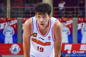 媒體人：有意徐昕的隊(duì)很多 同曦青島在內(nèi) 就看誰的報(bào)價(jià)廣東更滿意