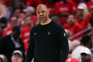 斯通：指望擁有最佳球員來實(shí)現(xiàn)奪冠太考驗(yàn)運(yùn)氣 主帥的能力更重要