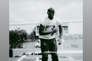 休賽期訓(xùn)練！庫明加更新社媒 再次曬出一波訓(xùn)練照&視頻