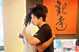 “河南羅斯”劉守元夢(mèng)想成真追星羅斯！手寫(xiě)一封長(zhǎng)信訴說(shuō)心路歷程