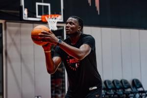 火箭迷你訓練營：卡皇、范喬丹、阿門、老姐夫和小賈已開練