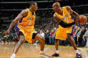 不同風(fēng)格的科比單挑！美媒：8號(hào)VS24號(hào)誰(shuí)將獲勝？