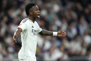 兩次替補出場+染黃+傳射，維尼修斯是06-07賽季以來五大聯(lián)賽首人