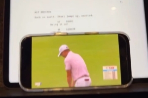 時(shí)間管理大師！詹姆斯曬一邊看劇本一邊看高爾夫：工作的同時(shí)工作