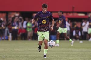 記者：費爾明對離開巴薩還是轉(zhuǎn)會切爾西感到非常猶豫