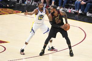 盧：若KD不去勇士他們無法戰(zhàn)勝騎士 那樣的話詹歐能再拿2-3冠