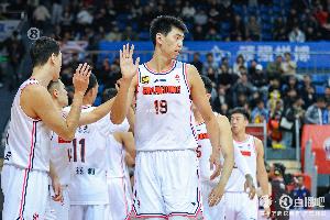 媒體人：浙江滿懷誠意去羊城租借徐昕 凌晨三點(diǎn)被請下談判桌