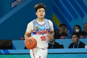 受傷病困擾！趙睿在新疆兩個賽季僅出戰(zhàn)35場常規(guī)賽+6場季后賽