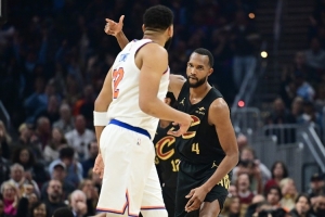 東部分析：騎士領(lǐng)跑爭(zhēng)冠集團(tuán) 尼克斯魔術(shù)攪局 雄鹿綠軍淪為中游