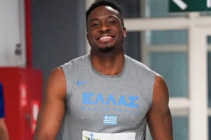 希臘主帥談字母哥哥：我不會給任何人開后門 他帶來了極大的能量