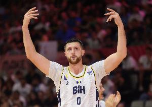 高效全能！努爾基奇11中6砍全隊最高18分外加6板1助2斷1帽