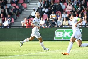 隊(duì)報(bào)：里昂對(duì)米考塔澤要價(jià)3500萬(wàn)歐，黃潛等隊(duì)對(duì)該球員有意