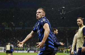 記者：紐卡曾詢問弗拉泰西情況，只是預(yù)防托納利&喬林頓傷勢嚴重