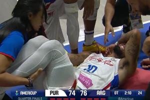 阿爾瓦拉多背部著地嚴(yán)重受傷 痛苦大叫+捂臉痛哭??被擔(dān)架抬出場(chǎng)