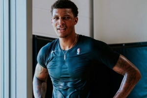 變壯了！美媒曬小賈巴里-史密斯訓(xùn)練照 肌肉線條明顯