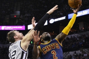 帕金斯：歐文從來都不是蝙蝠俠 他當蝙蝠俠時騎士年年狀元簽