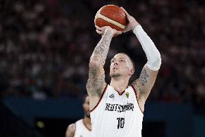 彈無虛發(fā)！泰斯出戰(zhàn)23分鐘 9中9&三分3中3轟下23分6板！