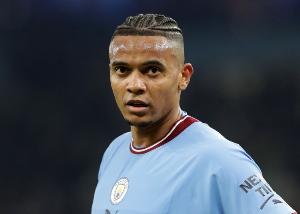 羅馬諾：米蘭1500萬(wàn)歐+額外費(fèi)用報(bào)價(jià)阿坎吉，熱刺也對(duì)其有意