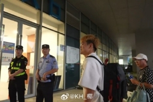 上不上呢？黃紫昌現(xiàn)身今晚蘇超常州vs泰州比賽現(xiàn)場