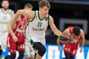 拼盡全力！喬庫(kù)巴蒂斯15中7空砍全隊(duì)最高20分7助 罰球6中5