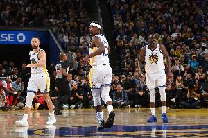 勇媒：距離首場(chǎng)季前賽還有35天 但仍然只有10名正式簽約球員