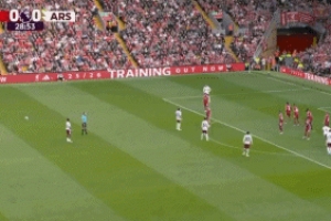 皇馬：找誰(shuí)說(shuō)理？??賴(lài)斯任意球攻門(mén)，皮球飛了七八層樓那么高