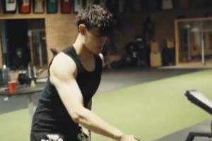 在菲尼克斯進(jìn)行恢復(fù)訓(xùn)練！曾凡博最新動(dòng)態(tài) 期待他在籃網(wǎng)的表現(xiàn)！