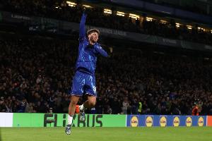 記者：在桑德蘭同意取消租借后，吉烏已經(jīng)回歸切爾西