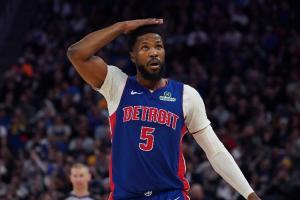 場均16.3分&三分41.6%！火媒：火箭還有名額空缺 應(yīng)追比斯利嗎？