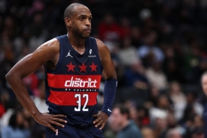 奇才主帥：米德爾頓和CJ都經(jīng)歷過很多 年輕人可以向他們學習