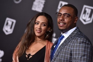 皮爾斯：男人到了四十多歲處理婚姻中的問題才會(huì)得心應(yīng)手