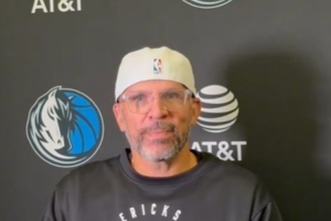 基德：我們首發(fā)和替補之間沒實力斷層 競爭氛圍處在非常高水平