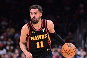 游刃有余！特雷-楊上半場5中3得9分2板7助 三分3中2