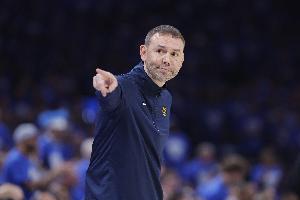 阿德爾曼：希望球隊(duì)防守有所提升 用更強(qiáng)的身體對(duì)抗打出防守強(qiáng)度