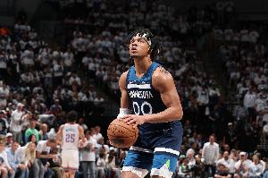 迪文談小香農(nóng)：大齡新秀有優(yōu)勢(shì) 能以更成熟心智應(yīng)對(duì)各種局面