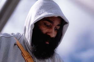 客戰(zhàn)國(guó)王！快船曬登機(jī)照：小卡哈登穿衛(wèi)衣亮相 科林斯?？? >
                                        </div>
                                    </div>
                                                                        <div   id=