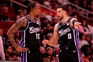 美記：國王后場有威少/德羅贊/拉文/施羅德/蒙克 不懂他們想干嘛