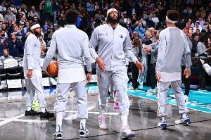 會不會太兇殘？獨行俠末節(jié)打出37-8超級攻擊波！27分大勝湖人！