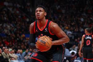 狀態(tài)不錯！巴雷特半場11中5&三分5中2拿到15分2板2助 正負值+15