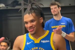 成熟的新秀！勇士56順位菜鳥威爾-理查德被獎(jiǎng)勵(lì)比賽用球！