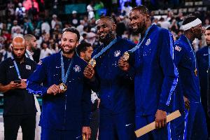 加內(nèi)特：詹杜庫都將加入40歲精英俱樂部 這太瘋狂了